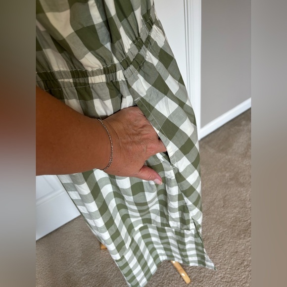 Sleeveless summer plaid dress - Picture 7 of 14